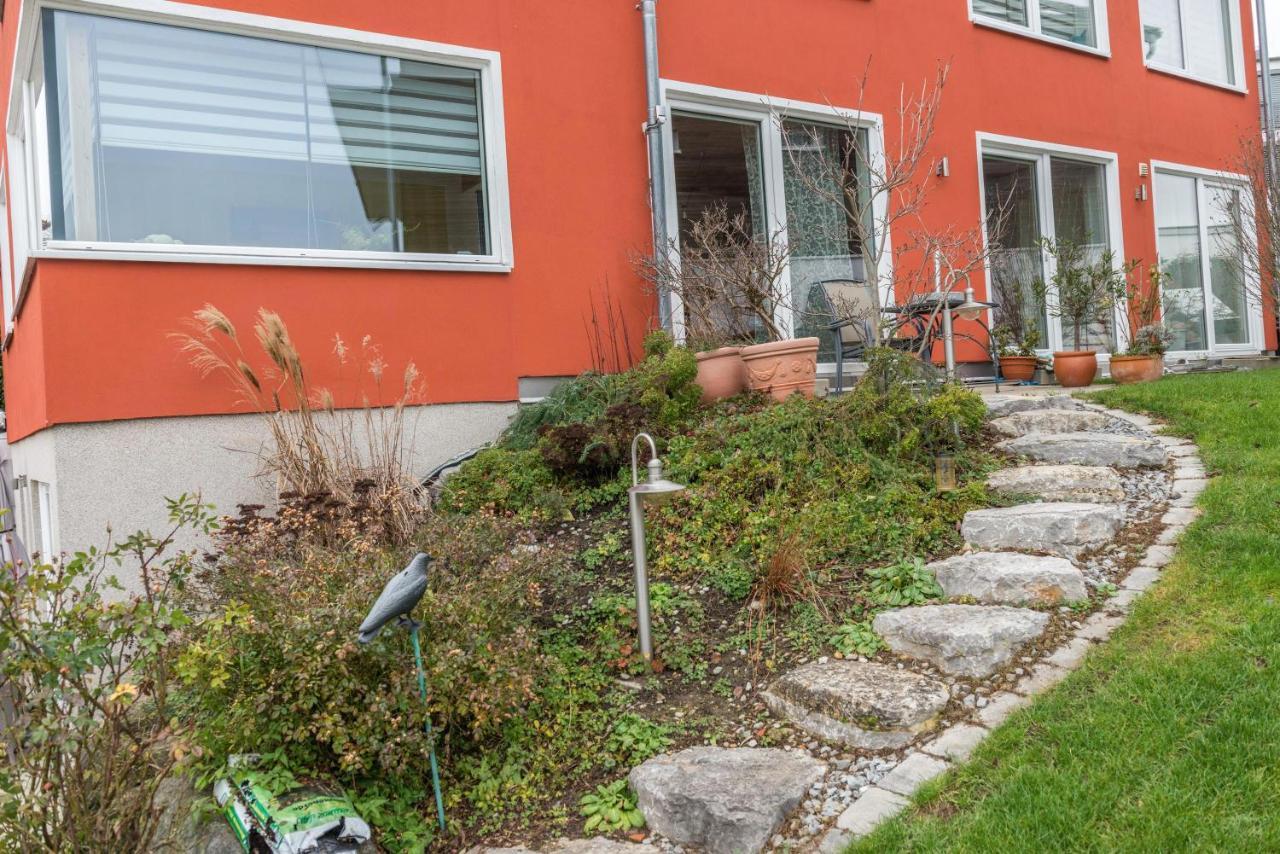 Ferienwohnung Erdgeschoss ユーバーリンゲン エクステリア 写真