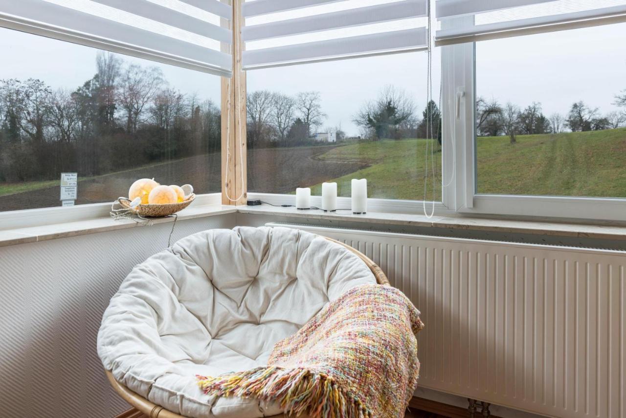 Ferienwohnung Erdgeschoss ユーバーリンゲン エクステリア 写真