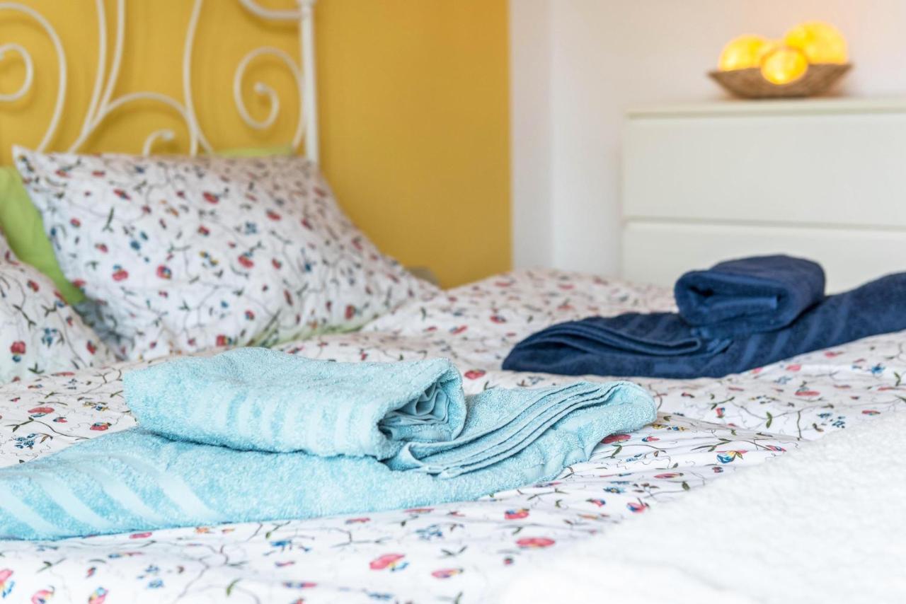 Ferienwohnung Erdgeschoss ユーバーリンゲン エクステリア 写真