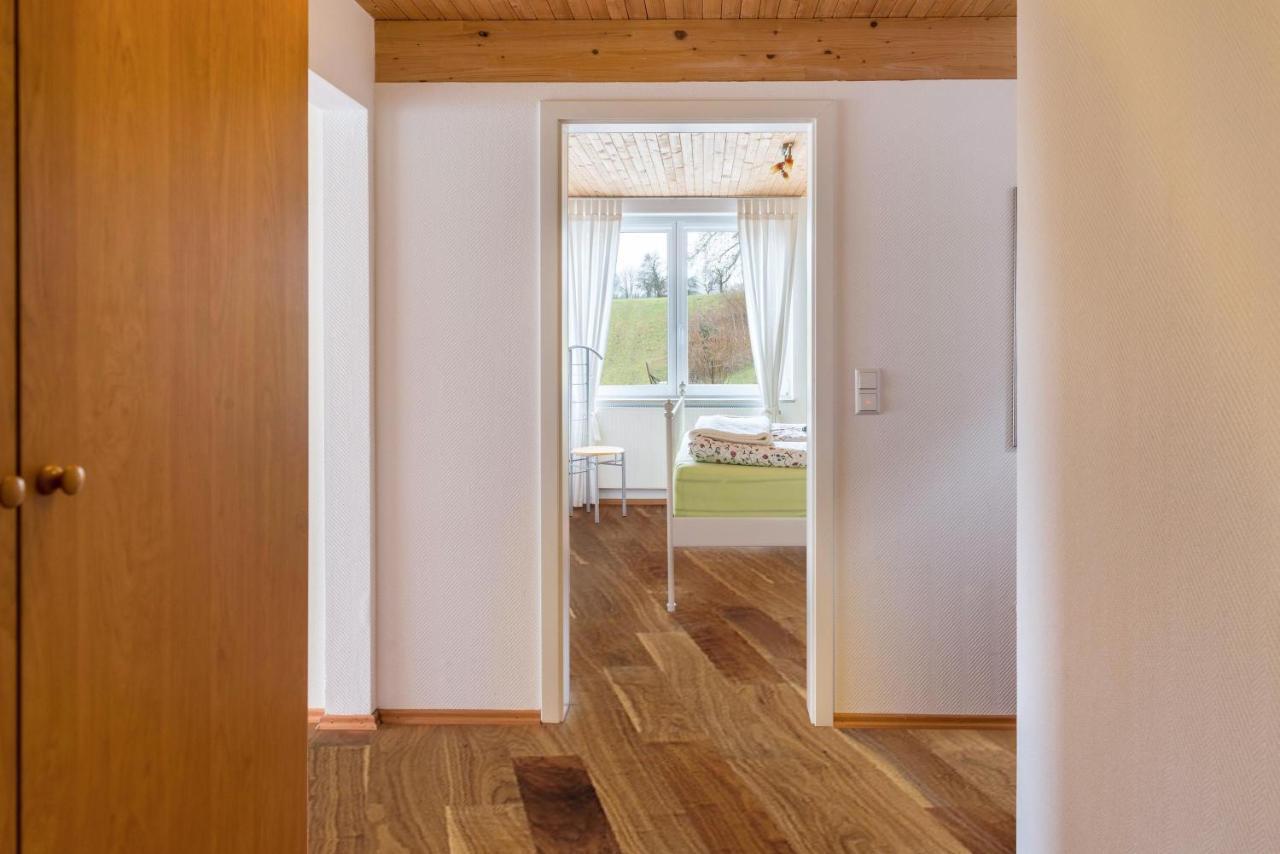 Ferienwohnung Erdgeschoss ユーバーリンゲン エクステリア 写真